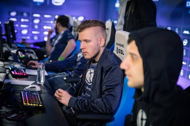 B1ad3 ：如果持续连胜，那在上海Major就会面临很大危险