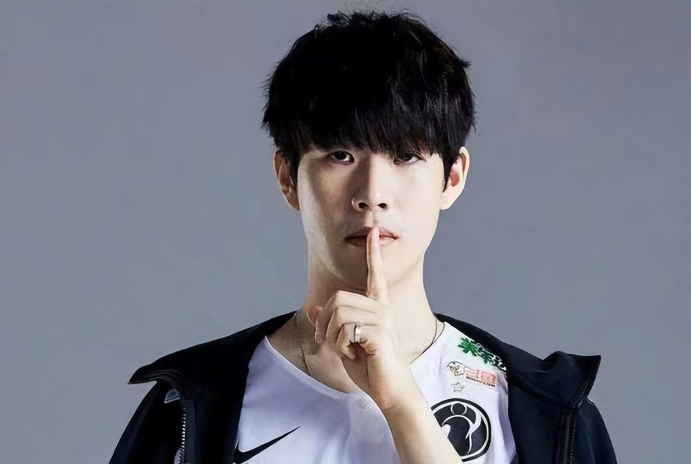 The MongolZ 将作为替补参加 2025 年 StarLadder 布达佩斯 Major，与 controlez 一起