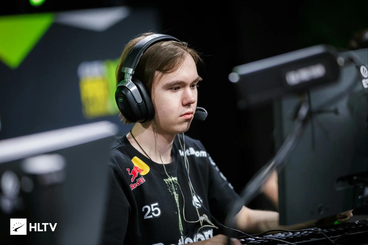 极致谨慎！Light艾希百发百中 Hang女坦成突破口 WBG3-2LNG